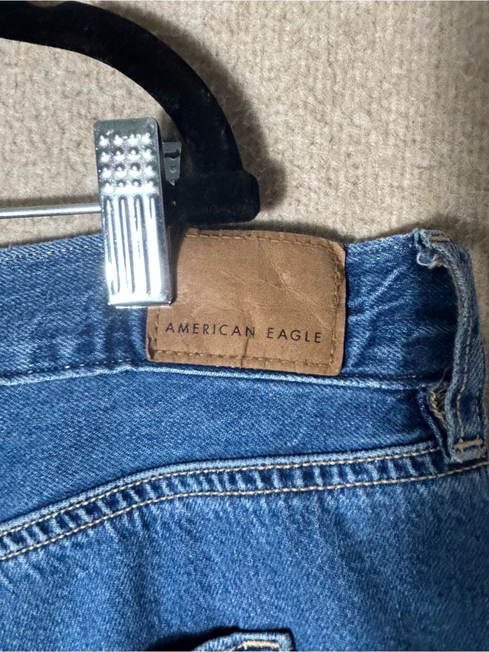 American Eagle Low‎ Rise Baggy Flare Jeans Womens 18R  Raw Hem Whiskered Denim - Picture 16 of 16